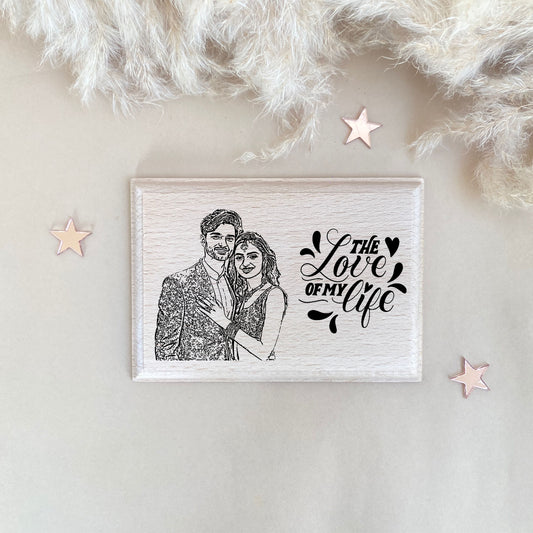 Engraved wooden portrait frame | design 5