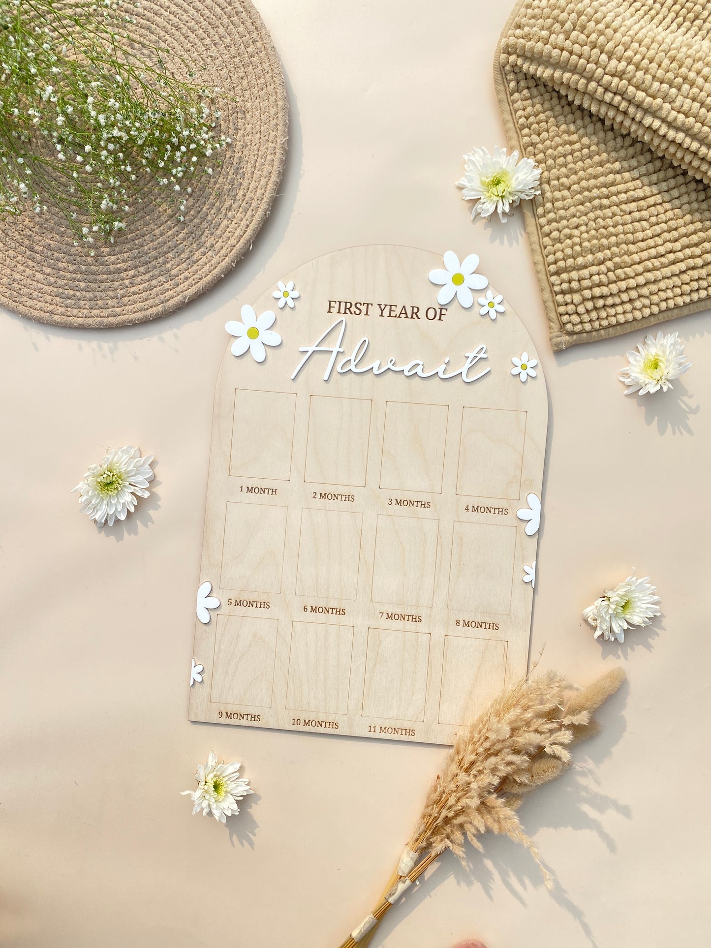 12 MONTH BABY PHOTO BOARD | DAISY THEME